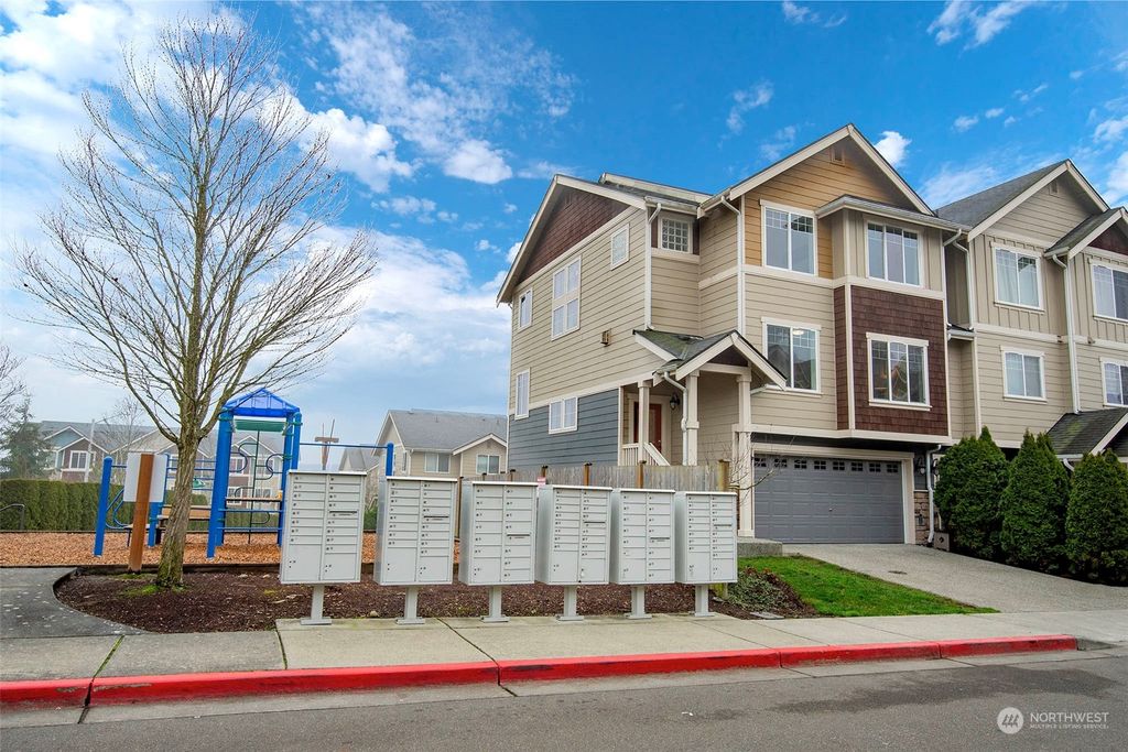 Photo of 511 Pilchuck Path, Everett, WA 98201 (MLS # 2319931)