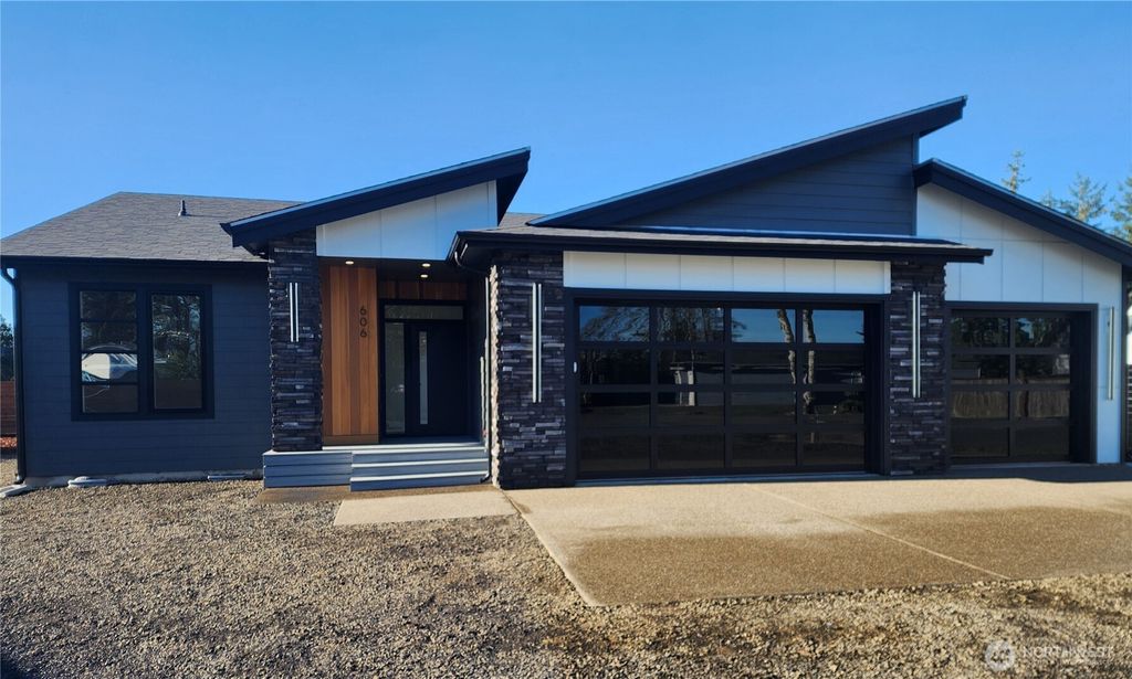 Photo of 606 Huckleberry Court SE, Ocean Shores, WA 98569 (MLS # 2490491)