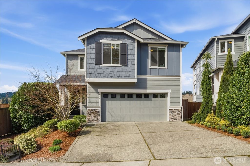 Photo of 8218 NE 196 Street, Kenmore, WA 98028 (MLS # 2526028)