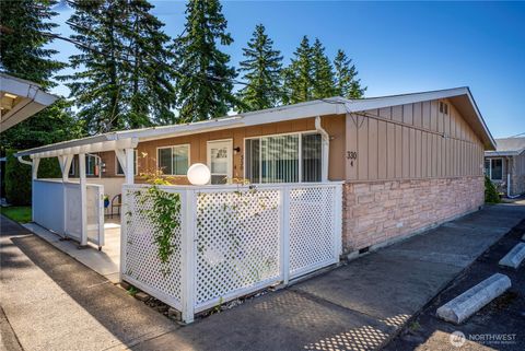 330 7th Place SE 4 Puyallup WA 98372