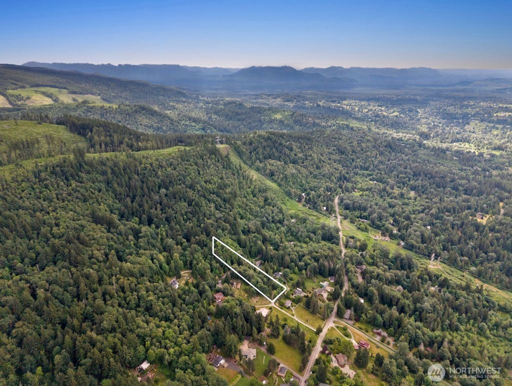 Photo of 273 xx SE 164th Street, Issaquah, WA 98027 (MLS # 2555770)