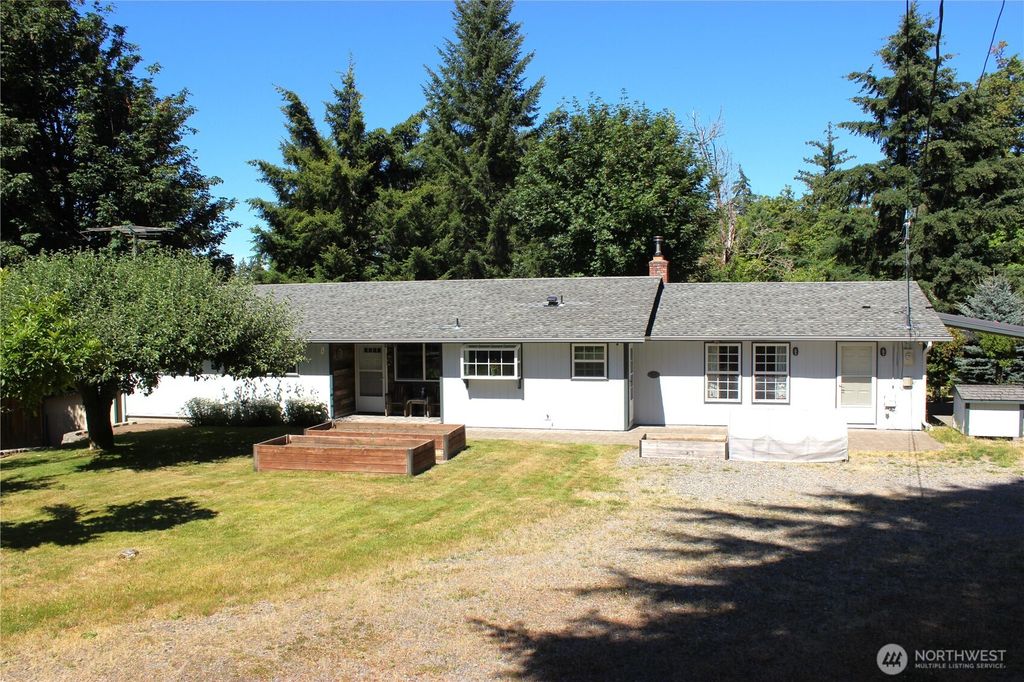 Photo of 2024 Lorraine Drive SE, Tenino, WA 98501 (MLS # 2552465)