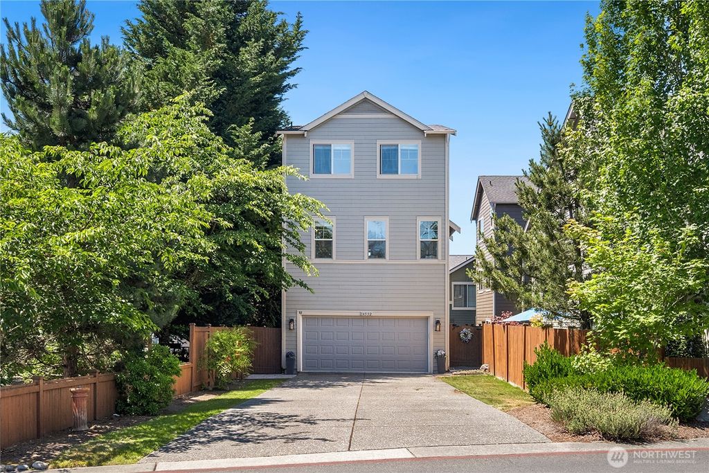 Photo of 14532 15th Place W, Lynnwood, WA 98087 (MLS # 2401975)