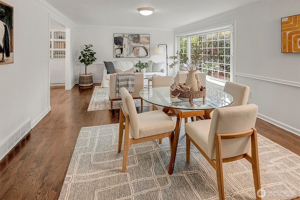 Photo of 13018 NE 95th Street, Kirkland, WA 98033 (MLS # 2422699)