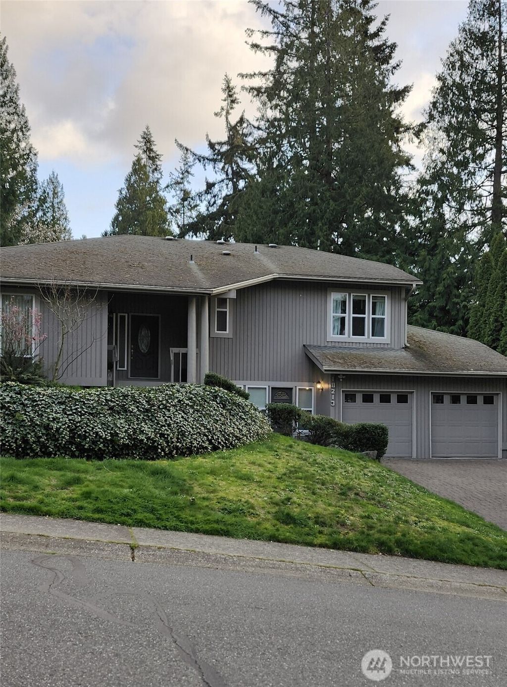 Photo of 18213 NE 21st Street, Redmond, WA 98052 (MLS # 2353674)