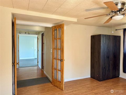 A home in Grand Coulee