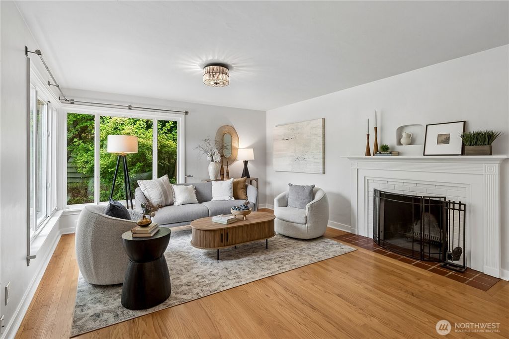 Photo of 7520 Jones Avenue NW, Seattle, WA 98117 (MLS # 2537930)