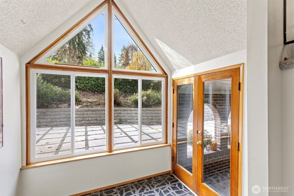 Photo of 8421 Cascadia Avenue, Everett, WA 98208 (MLS # 2454644)