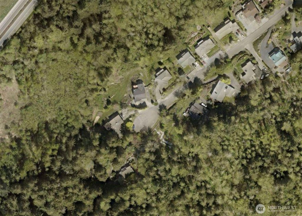 Photo of 2312 Crosby Drive, Mount Vernon, WA 98274 (MLS # 2468404)