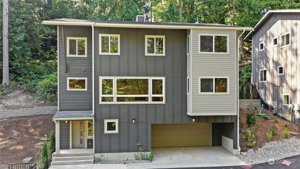 Photo of 21123 NE 6th Street, Sammamish, WA 98074 (MLS # 2159497)