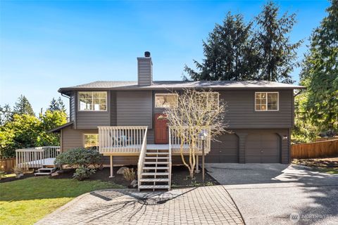 Photo of 18526 16th Avenue NE, Shoreline, WA 98155 (MLS # 2504970)
