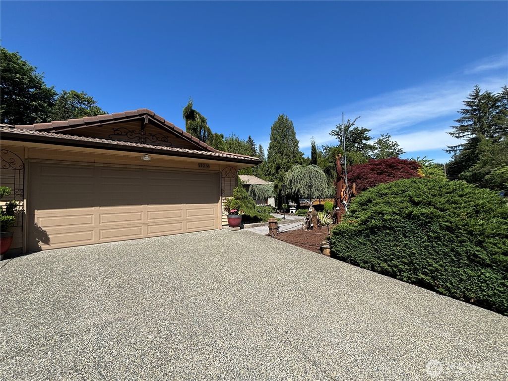 Photo of 13214 SE 91st Street, Newcastle, WA 98059 (MLS # 2531665)