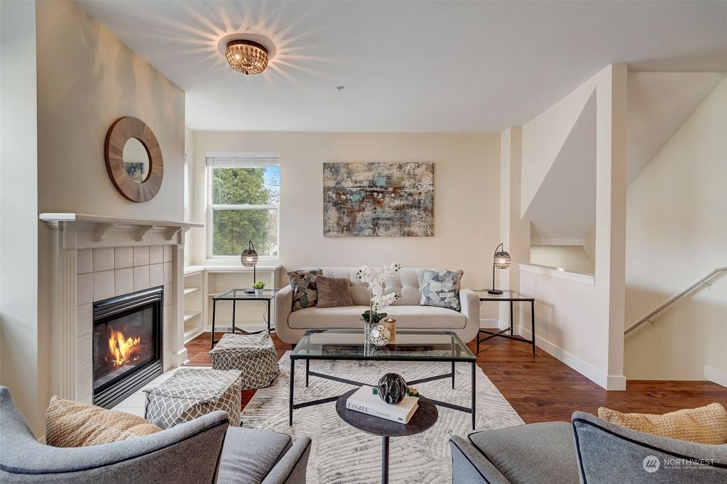 Photo of 11873 NE 162nd Lane #12-1, Bothell, WA 98011 (MLS # 2209034)