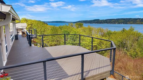 Photo of 8530 54th Avenue NE, Seattle, WA 98115 (MLS # 2509441)