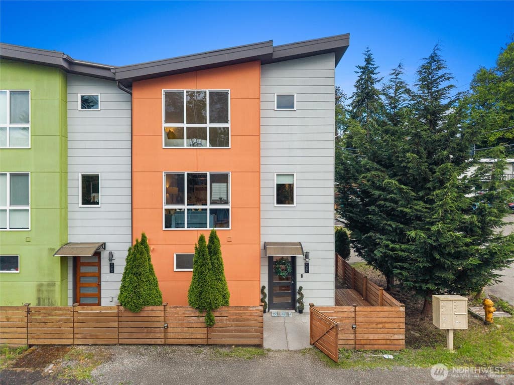 Photo of 2301 NE 86th Street, Seattle, WA 98115 (MLS # 2534236)