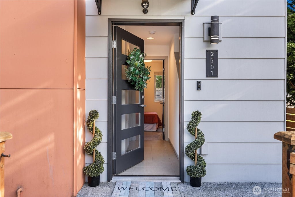 Photo of 2301 NE 86th Street, Seattle, WA 98115 (MLS # 2534236)