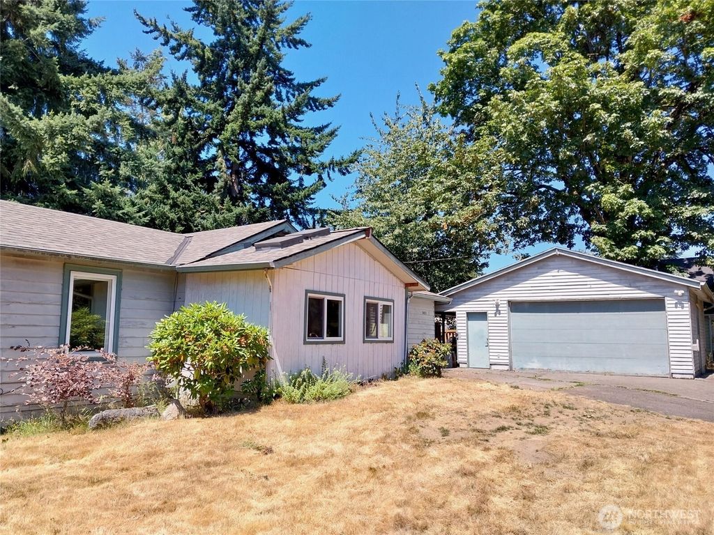 Photo of 14015 Military Road S, Tukwila, WA 98168 (MLS # 2407420)