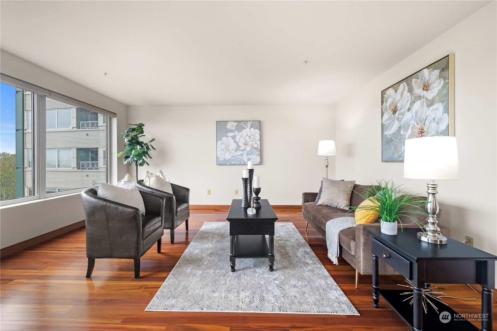 3201 Pacific Avenue 705