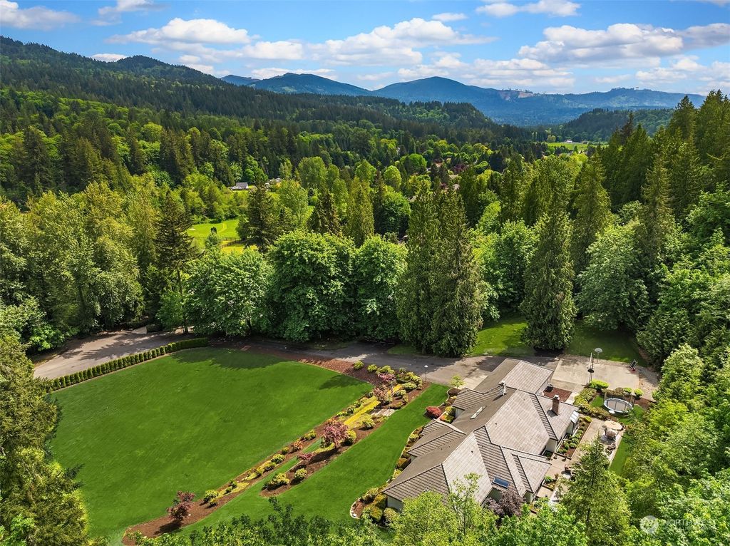 Photo of 13353 202nd Avenue SE, Issaquah, WA 98027 (MLS # 2242520)