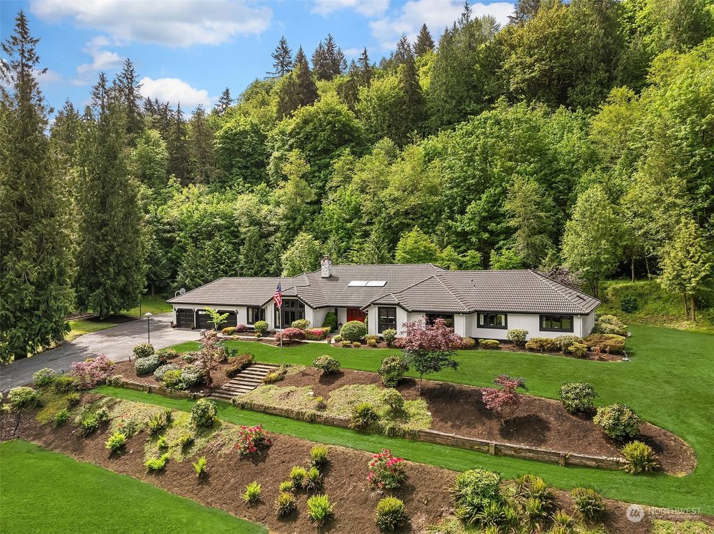 Photo of 13353 202nd Avenue SE, Issaquah, WA 98027 (MLS # 2242520)