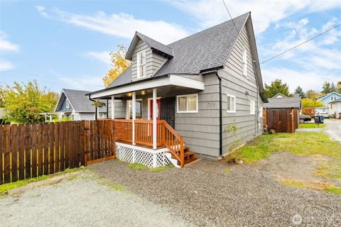 Photo of 718 N 1st Street, Mount Vernon, WA 98273 (MLS # 2449095) Photo of 718 N 1st Street, Mount Vernon, WA 98273 (MLS # 2449095)