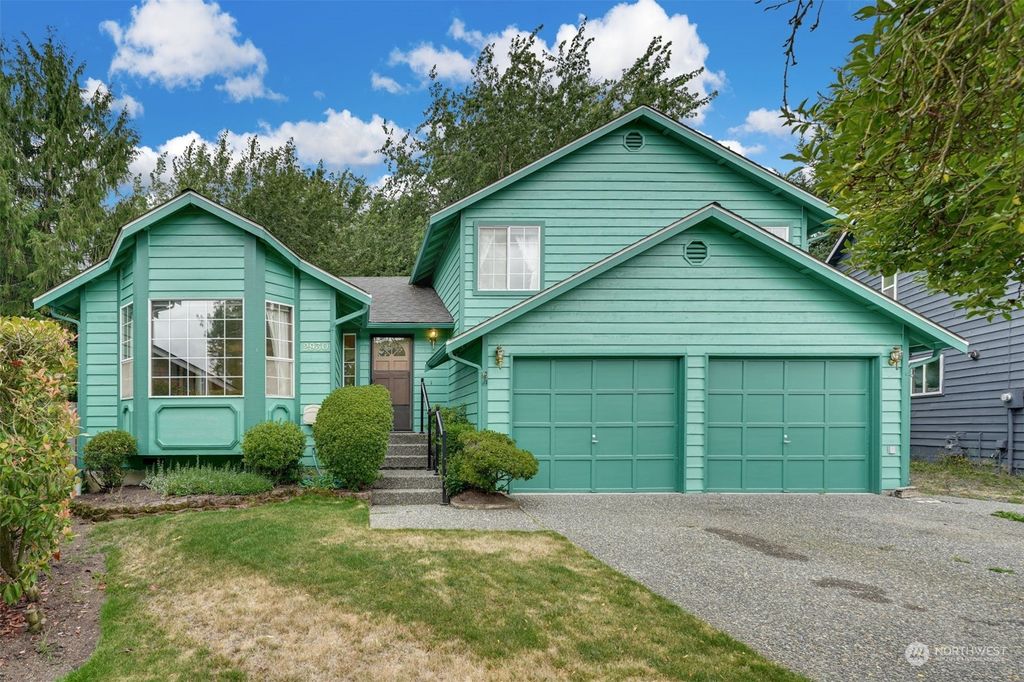 Photo of 2930 210th Street SW, Lynnwood, WA 98036 (MLS # 2135731)