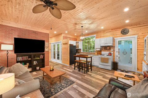 2001 Tower Road Maple Falls WA 98266