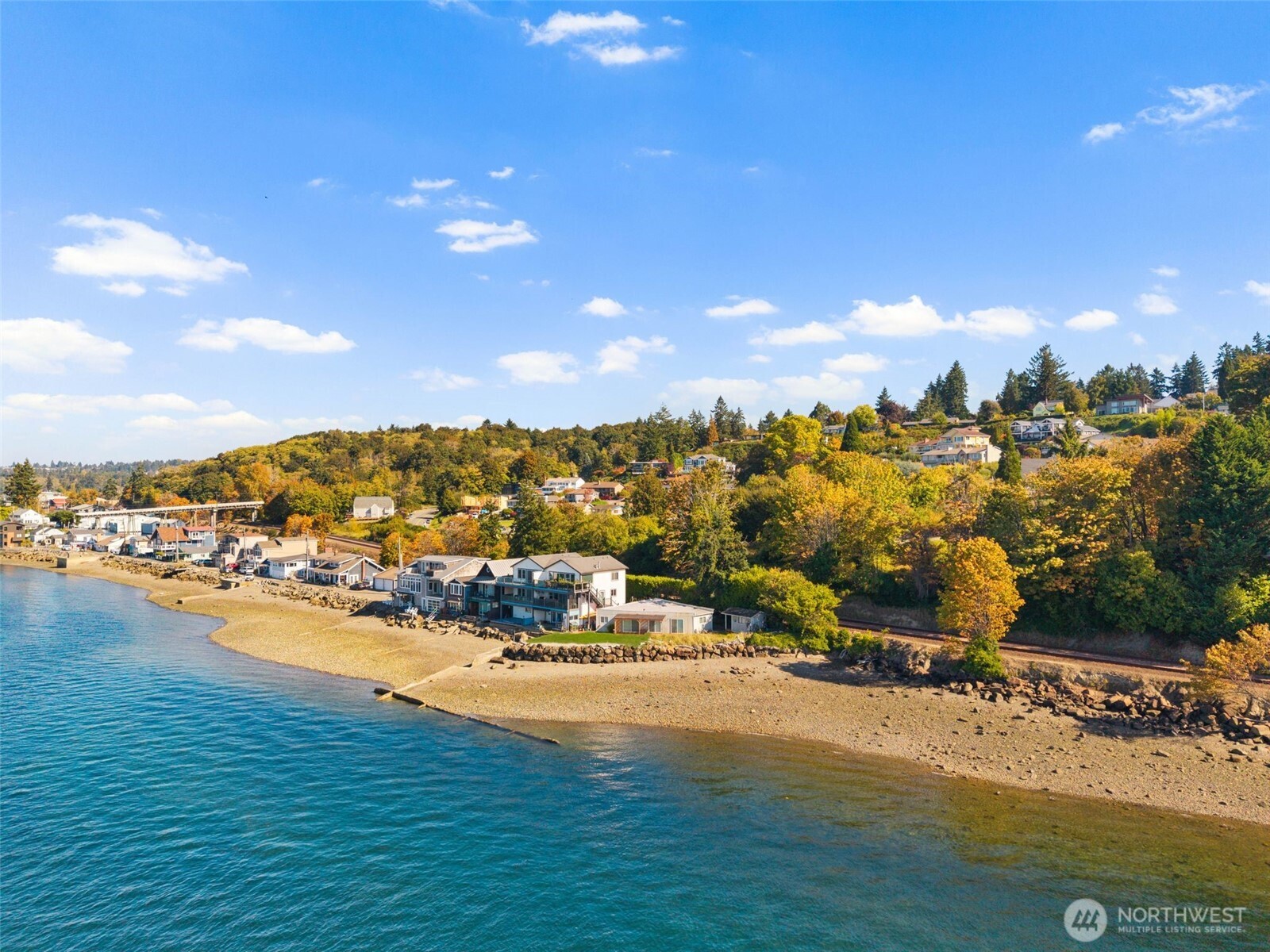 2711 Day Island Boulevard W