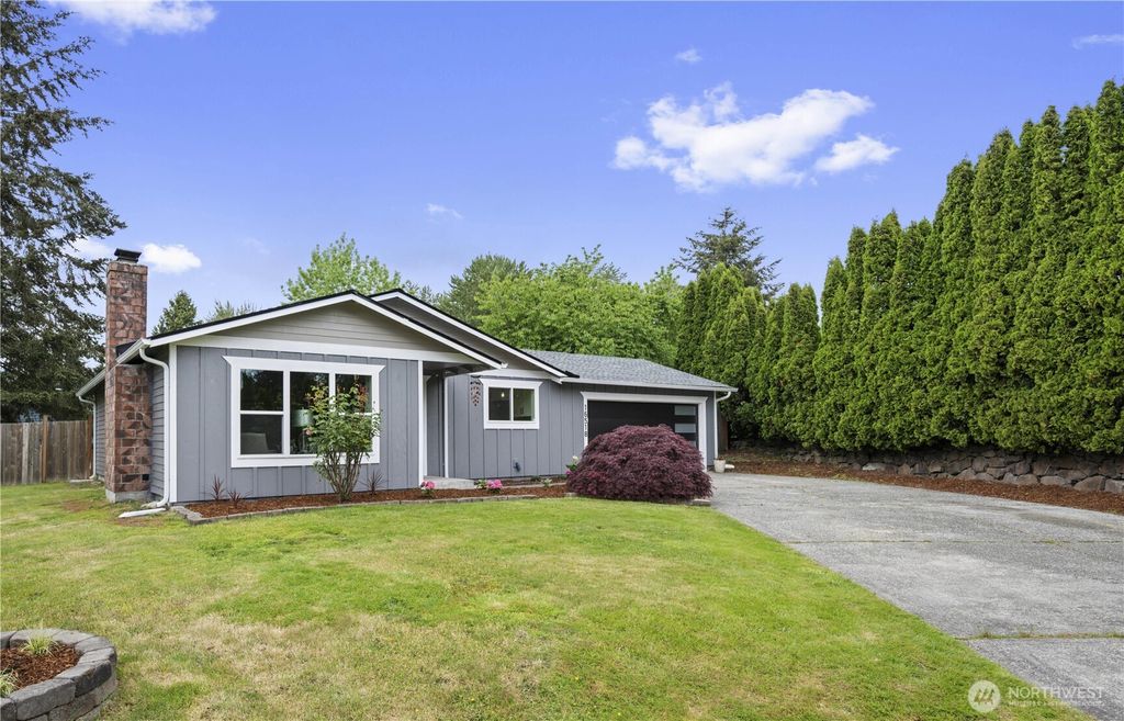 Photo of 16518 26th Avenue SE, Bothell, WA 98012 (MLS # 2527635)
