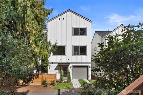 Photo of 10326 Ashworth Avenue N, Seattle, WA 98133 (MLS # 2581646)