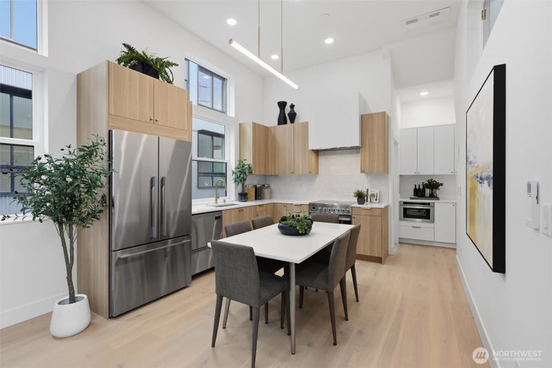 2014 Fairview Avenue E C