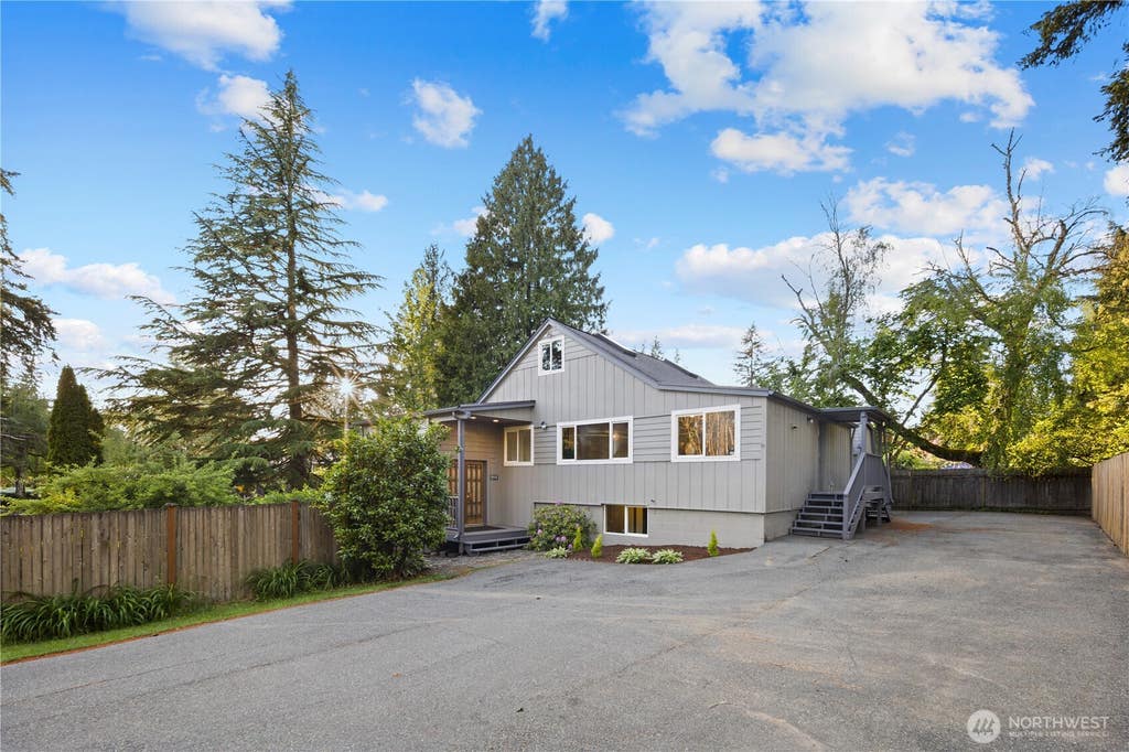Photo of 16518 Stone Ave N AVE, Shoreline, WA 98133 (MLS # 2538585)