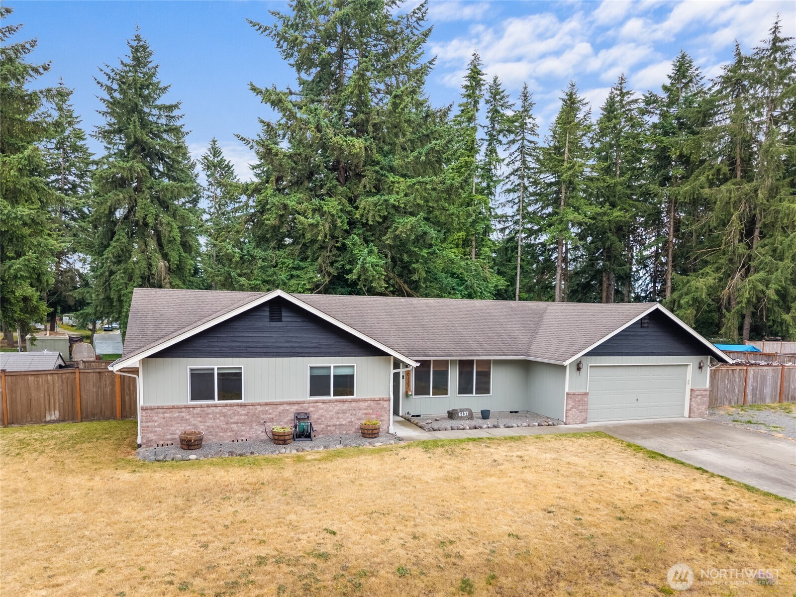 6137 189th Loop SW