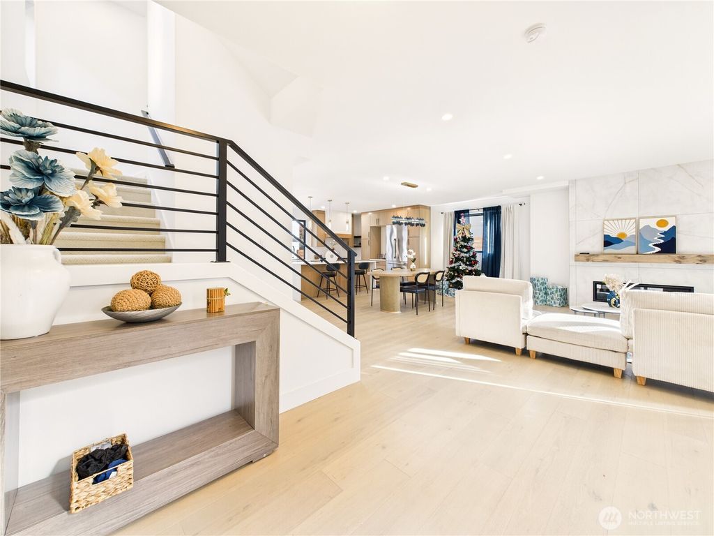 Photo of 2810 &amp; 2808 E Howell St St, Seattle, WA 98122 (MLS # 2449142)