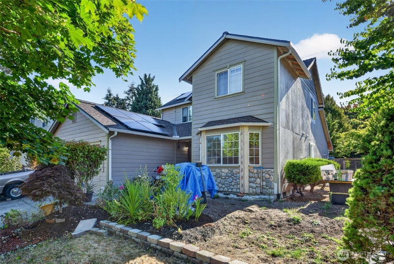 2002 Kyle St SE