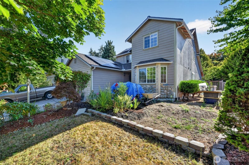 2002 Kyle St SE