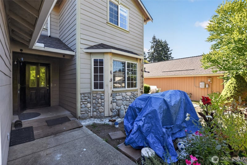 2002 Kyle St SE
