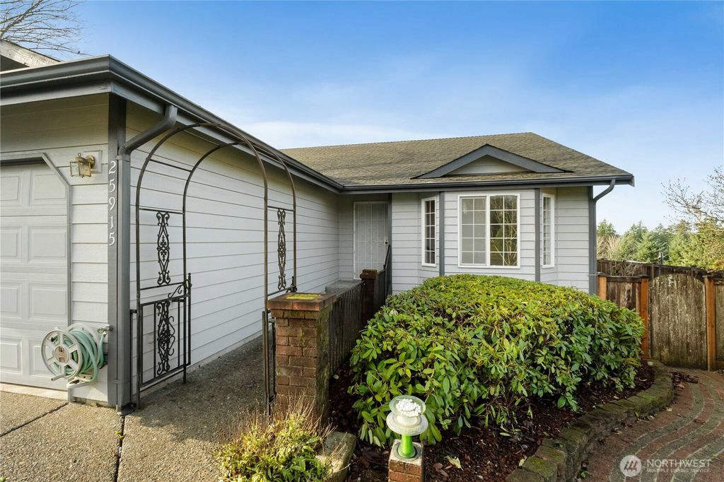 Photo of 25915 202nd Avenue SE, Covington, WA 98042 (MLS # 2458878)