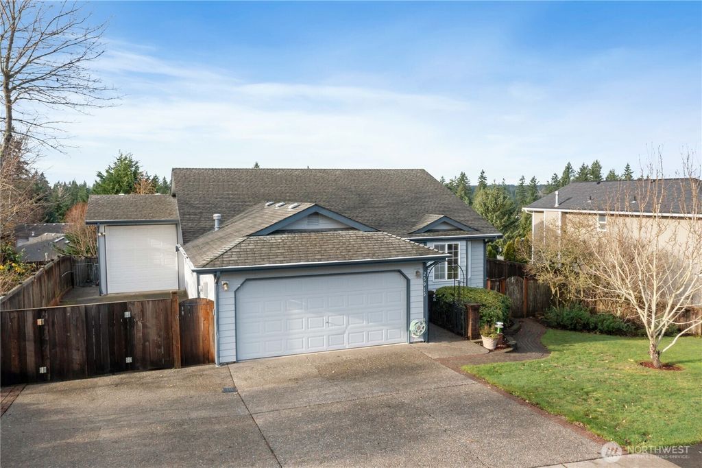 Photo of 25915 202nd Avenue SE, Covington, WA 98042 (MLS # 2458878)