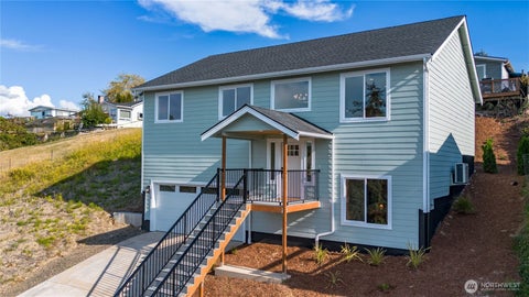 Photo of 7528 Wooldridge Drive, Blaine, WA 98230 (MLS # 2585685)