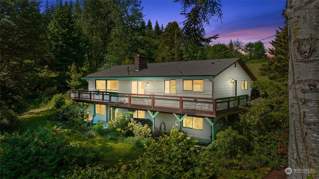 Photo of 27405 SE 256th Street, Ravensdale, WA 98051 (MLS # 2126634)
