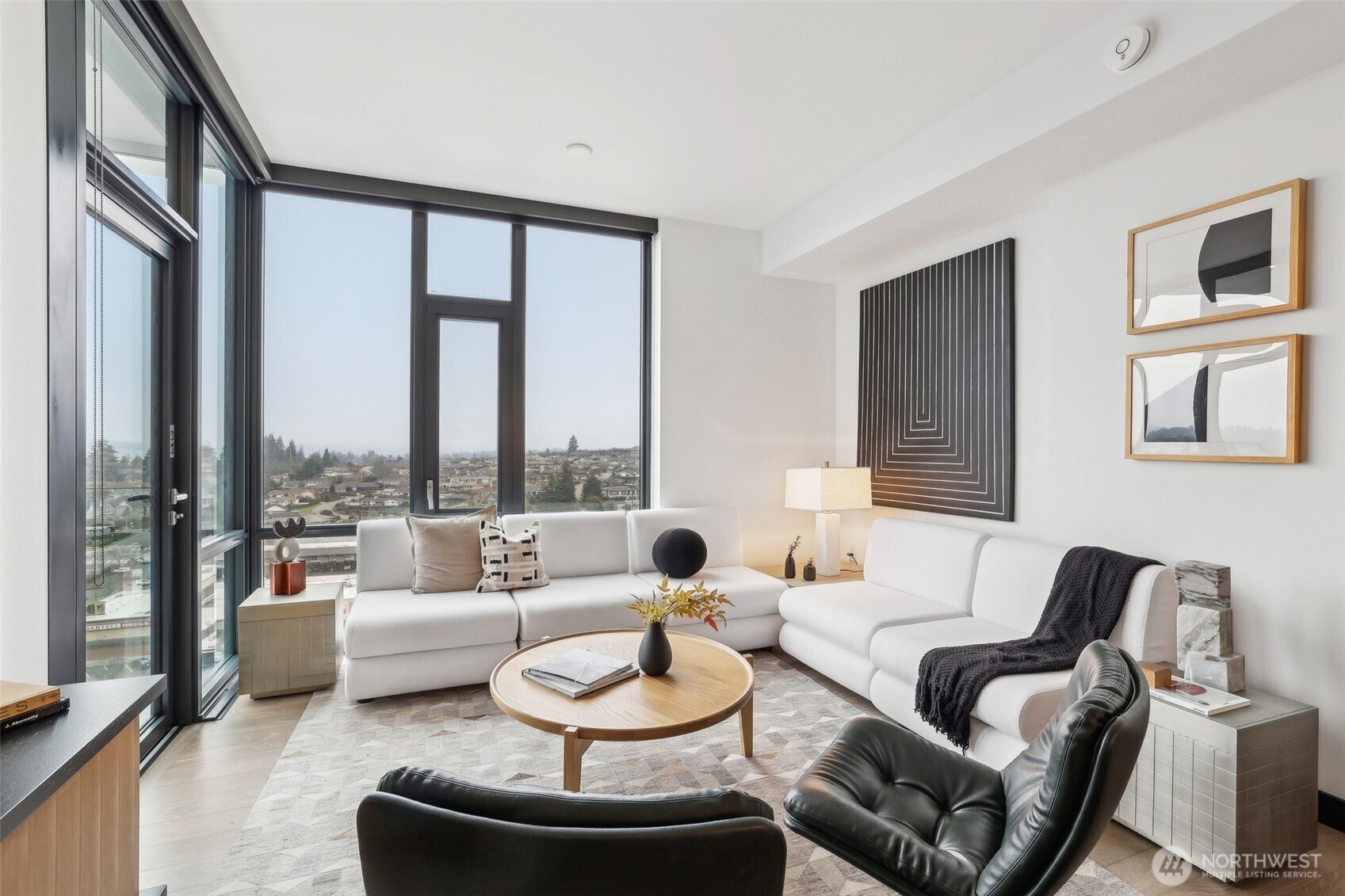 889 Avenue Square NE 703