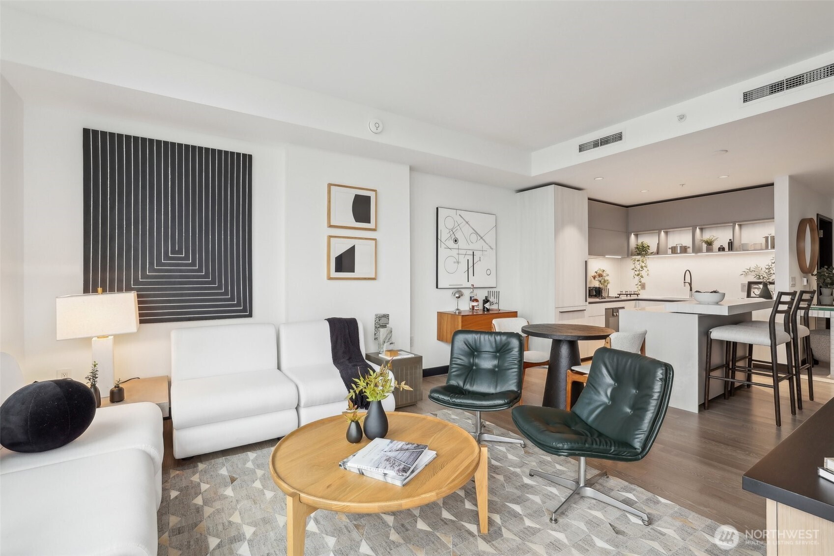 889 Avenue Square NE 703