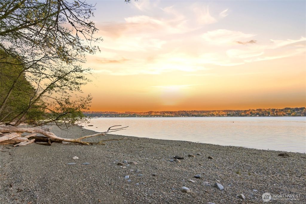 Photo of 9208 128th Street Ct NW, Gig Harbor, WA 98329 (MLS # 2508303)