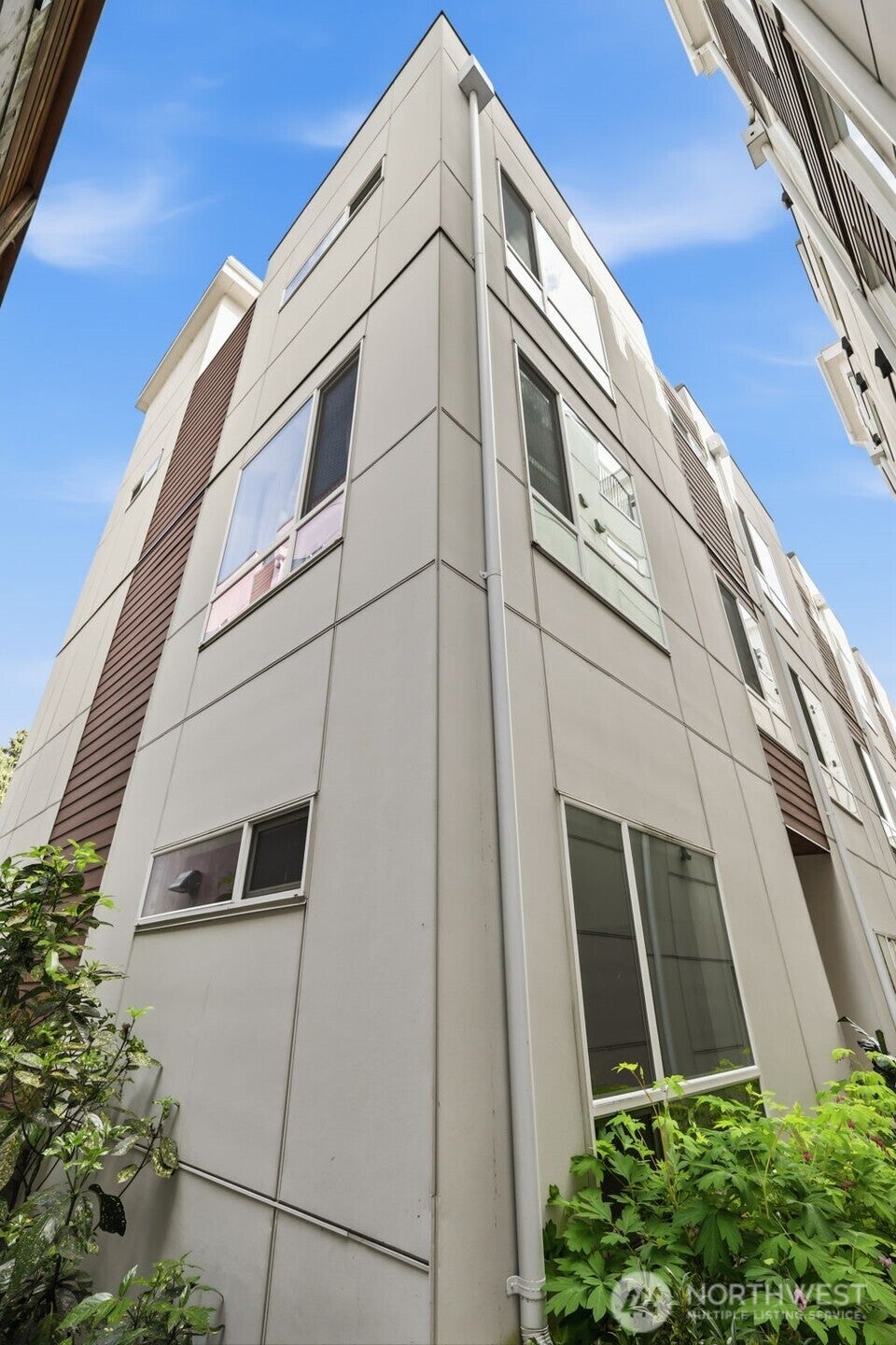Photo of 1498 NW 75th Street, Seattle, WA 98117 (MLS # 2586671)