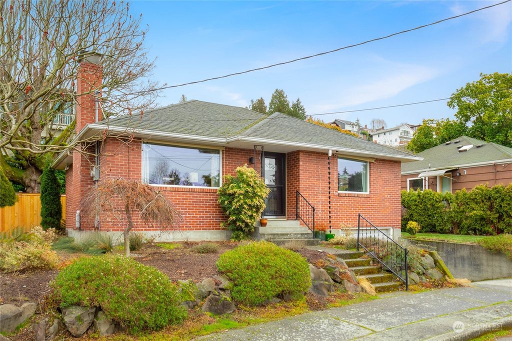 Photo of 7138 45th Avenue SW, Seattle, WA 98136 (MLS # 2042922)