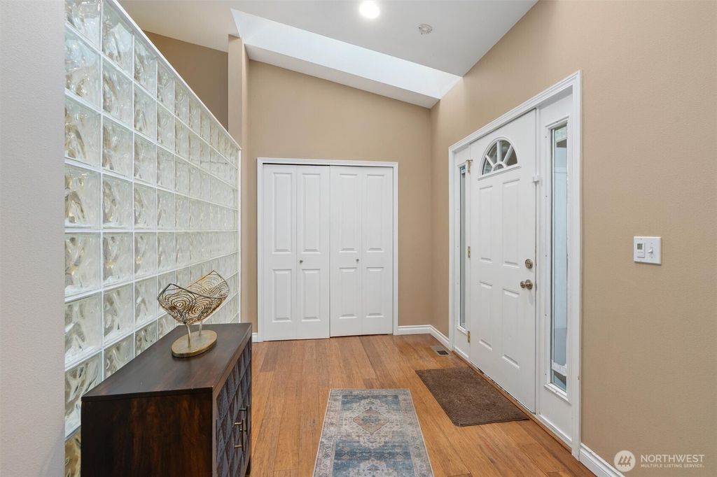 Photo of 7337 151st Avenue NE, Redmond, WA 98052 (MLS # 2484378)