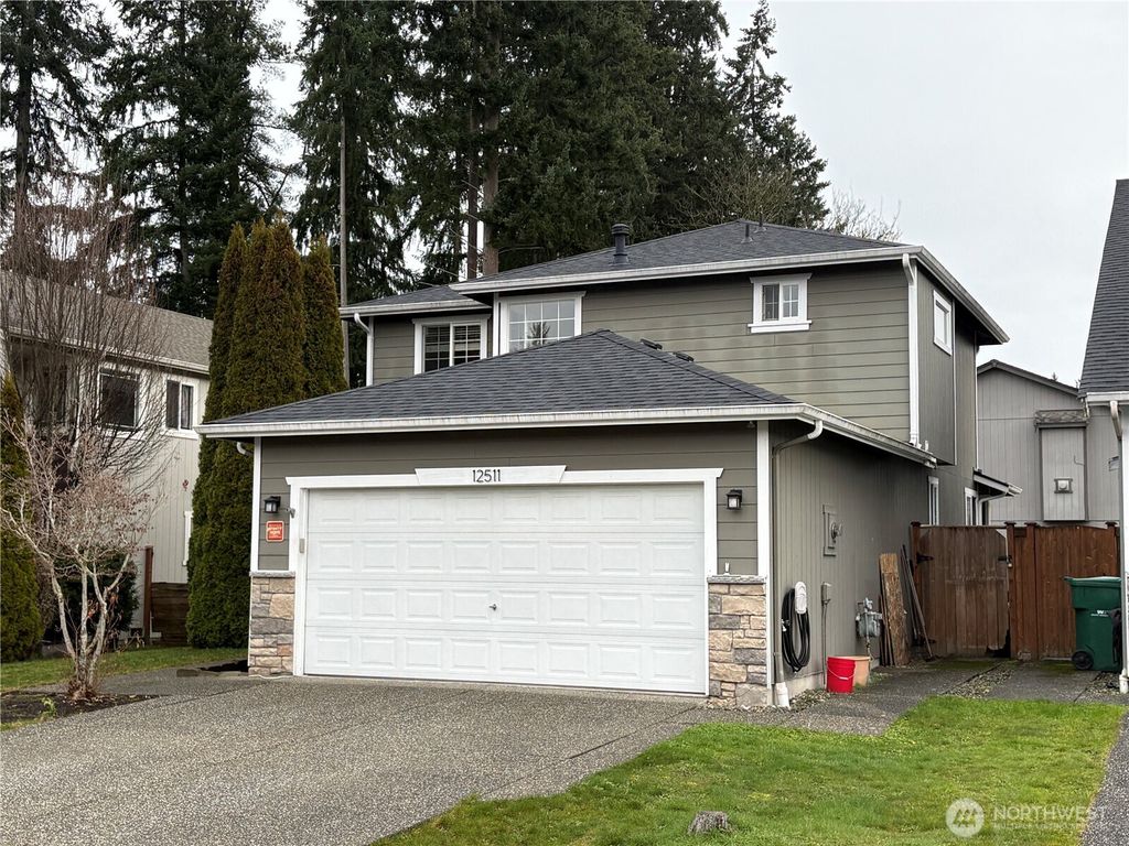 Photo of 12511 23rd Drive SE, Everett, WA 98208 (MLS # 2475275)
