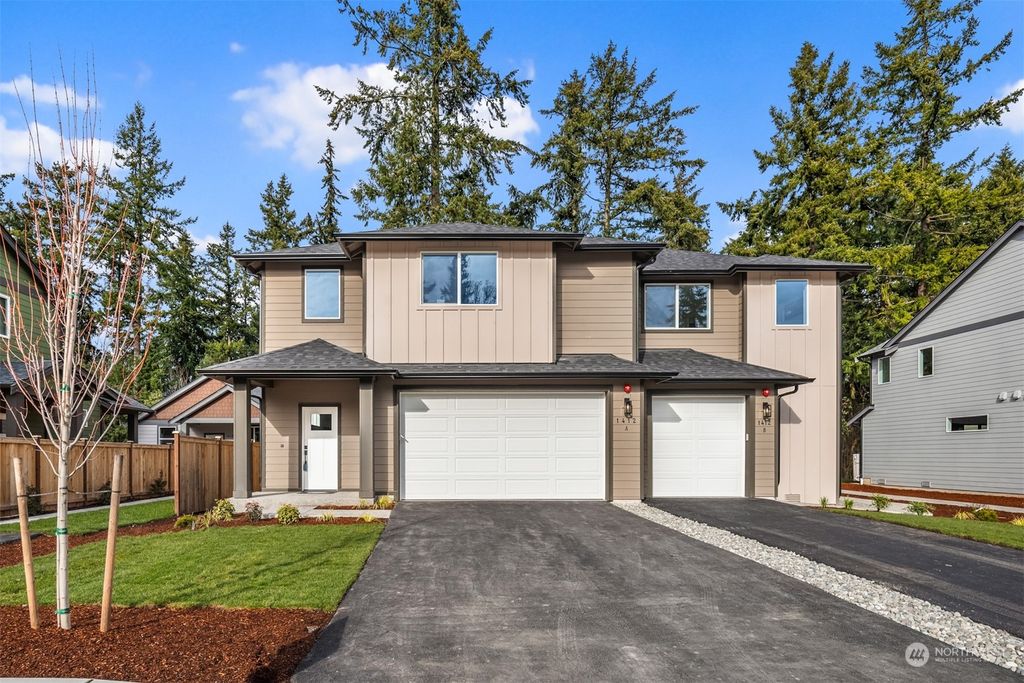 Photo of 1240 SW 124th Street #6A, Burien, WA 98146 (MLS # 2326275)