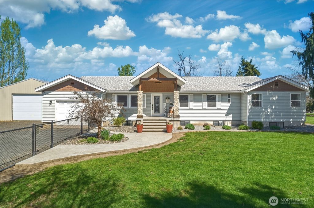 Photo of 107 Green Street, Walla Walla, WA 99362 (MLS # 2506574)